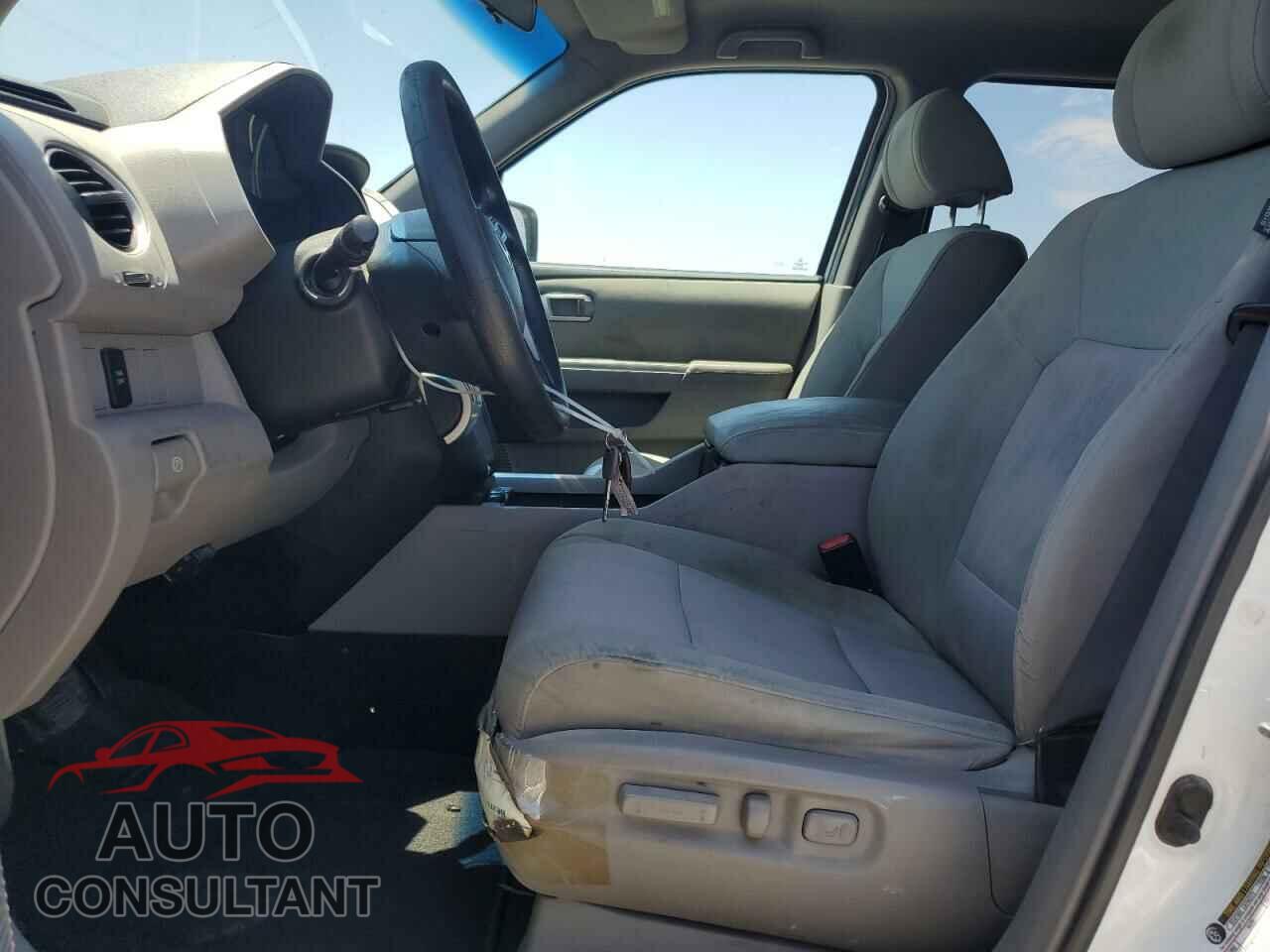 HONDA PILOT 2011 - 5FNYF3H45BB049323