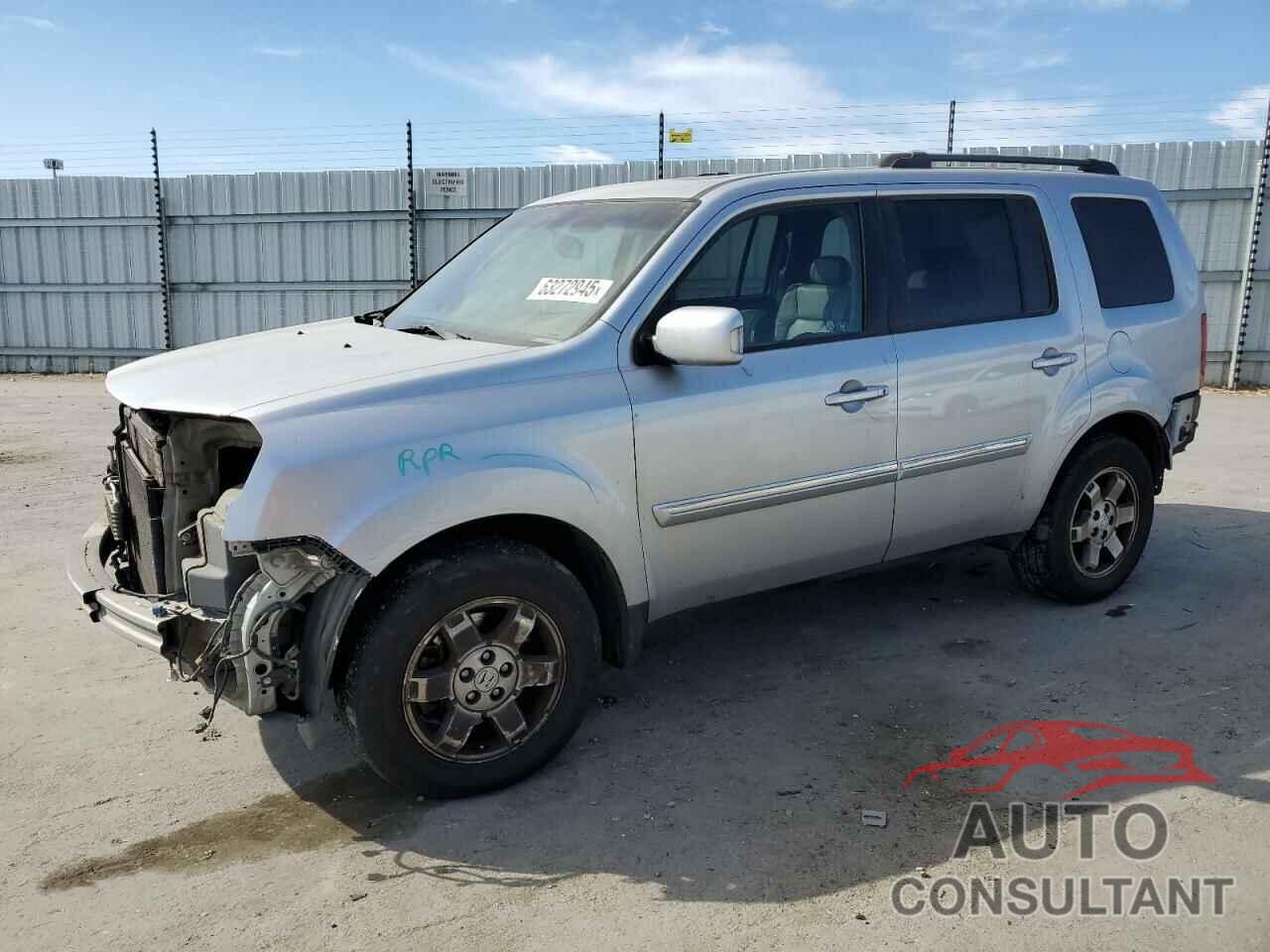 HONDA PILOT 2011 - 5FNYF4H98BB013577