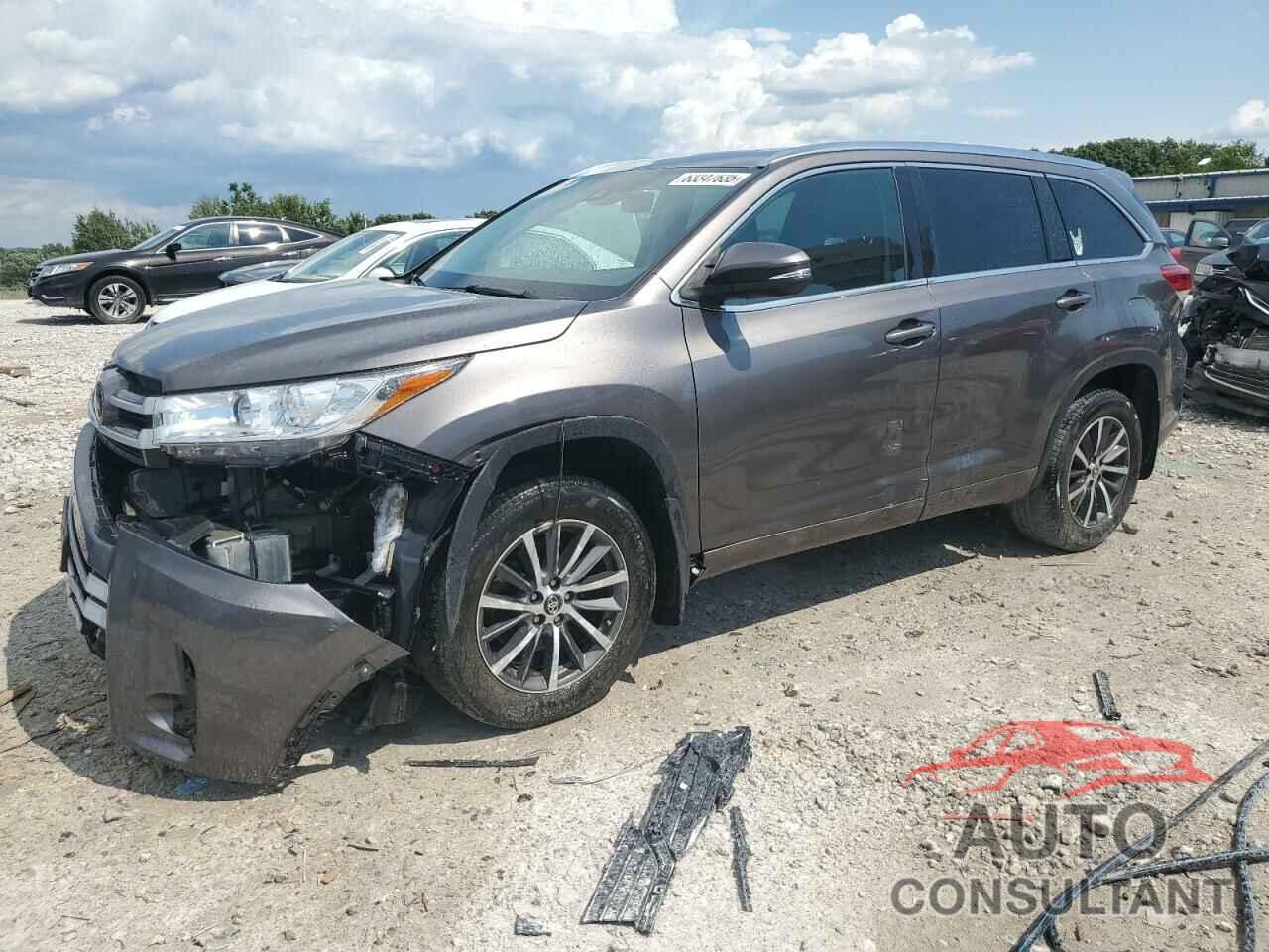 TOYOTA HIGHLANDER 2017 - 5TDJZRFH9HS392383
