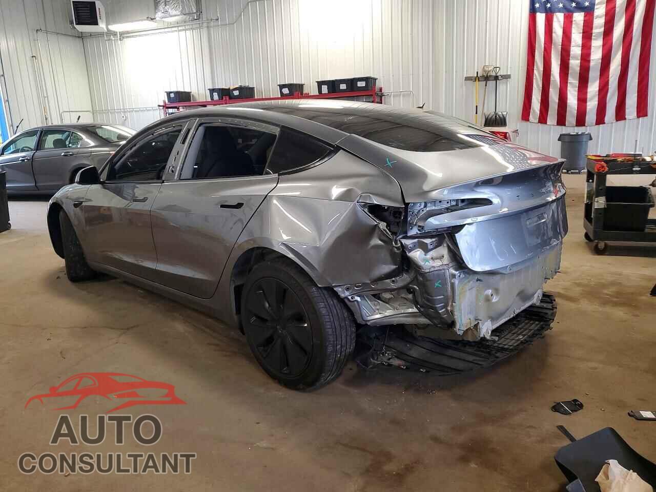 TESLA MODEL 3 2025 - 5YJ3E1EAXSF999916