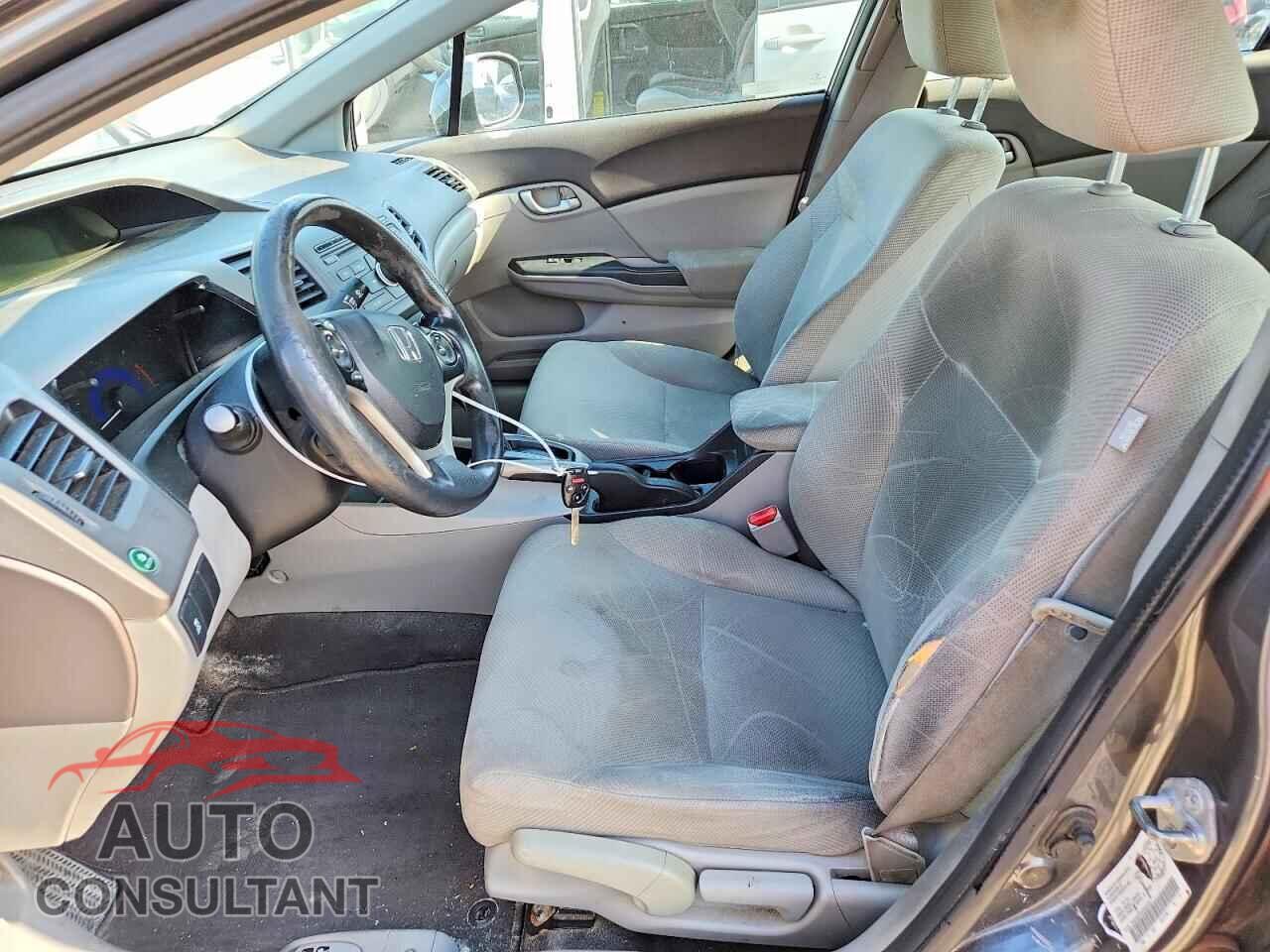 HONDA CIVIC 2012 - 2HGFB2F43CH025647
