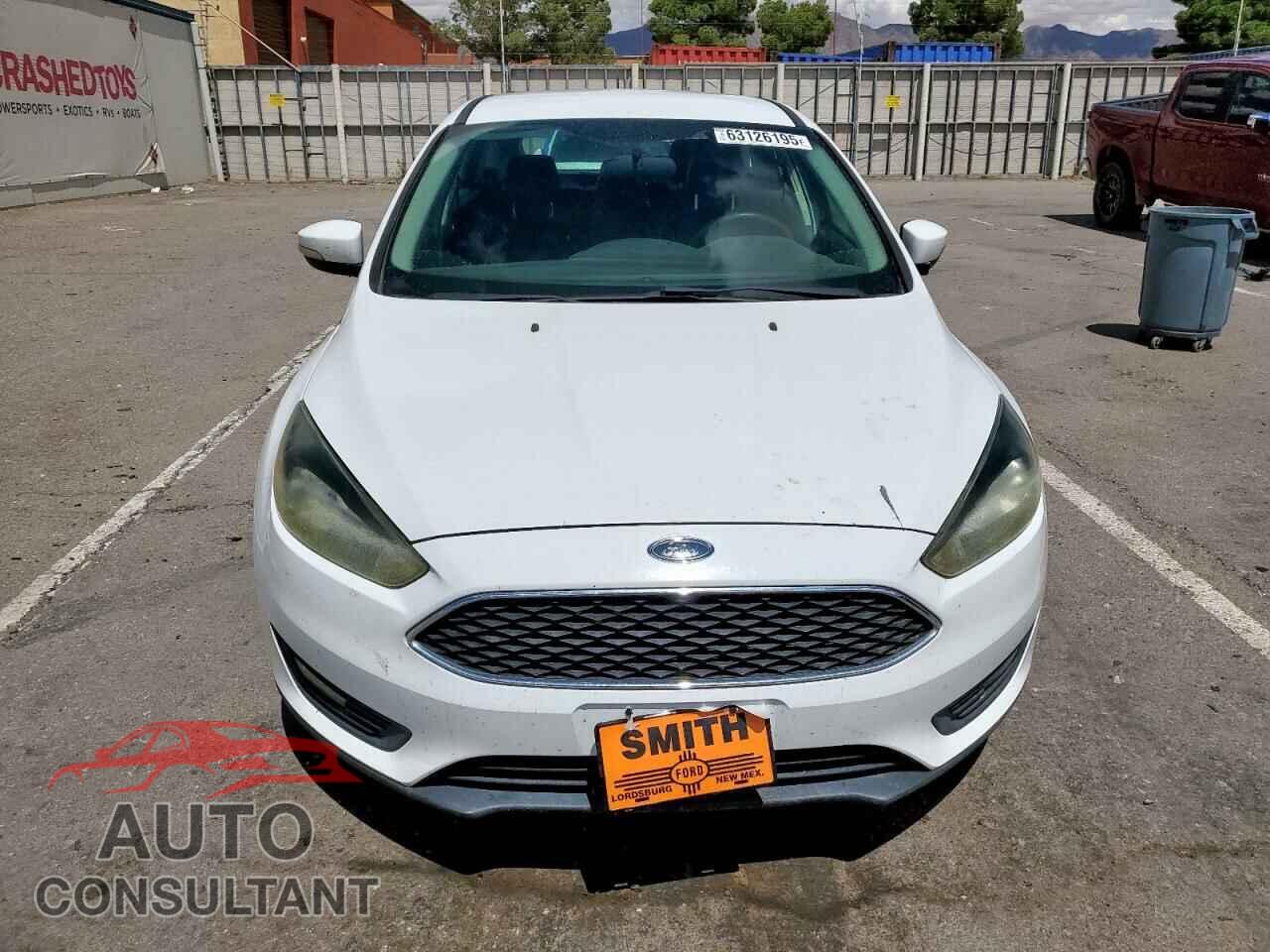 FORD FOCUS 2015 - 1FADP3K21FL261552
