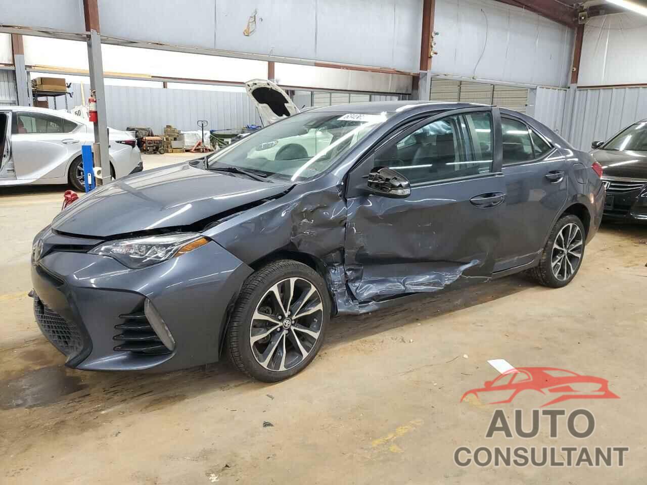 TOYOTA COROLLA 2018 - 5YFBURHE3JP838385