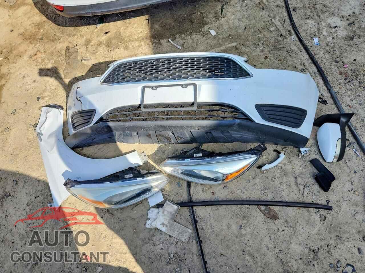FORD FOCUS 2017 - 1FADP3K23HL263693