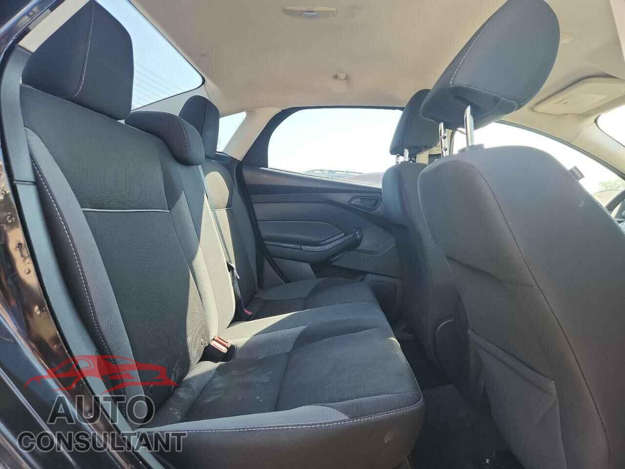 FORD FOCUS 2012 - 1FAHP3F28CL457883