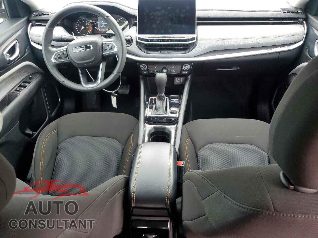 JEEP COMPASS 2022 - 3C4NJDAB5NT213904
