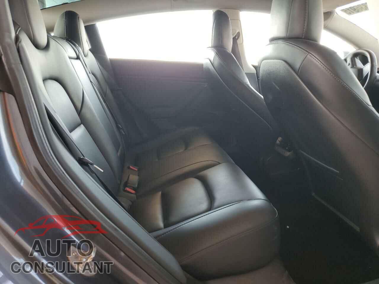 TESLA MODEL 3 2020 - 5YJ3E1EB2LF666491