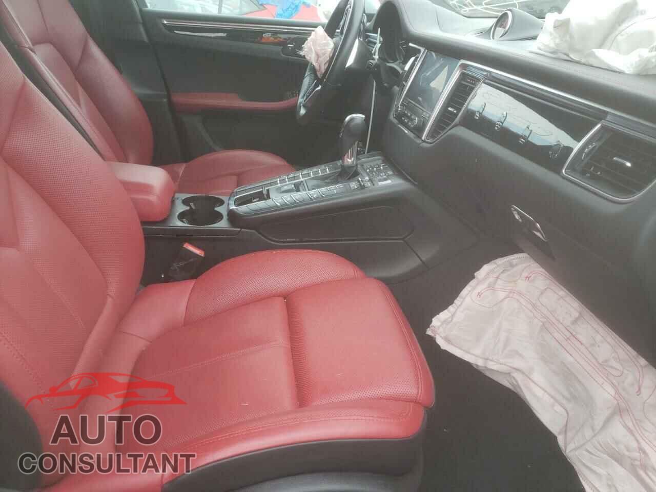 PORSCHE MACAN 2018 - WP1AA2A55JLB00357