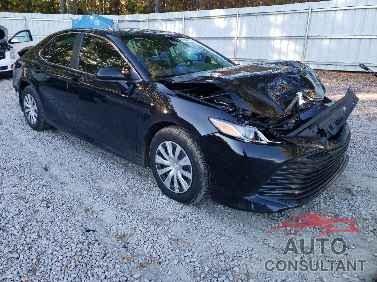 TOYOTA CAMRY 2018 - 4T1B11HKXJU556727