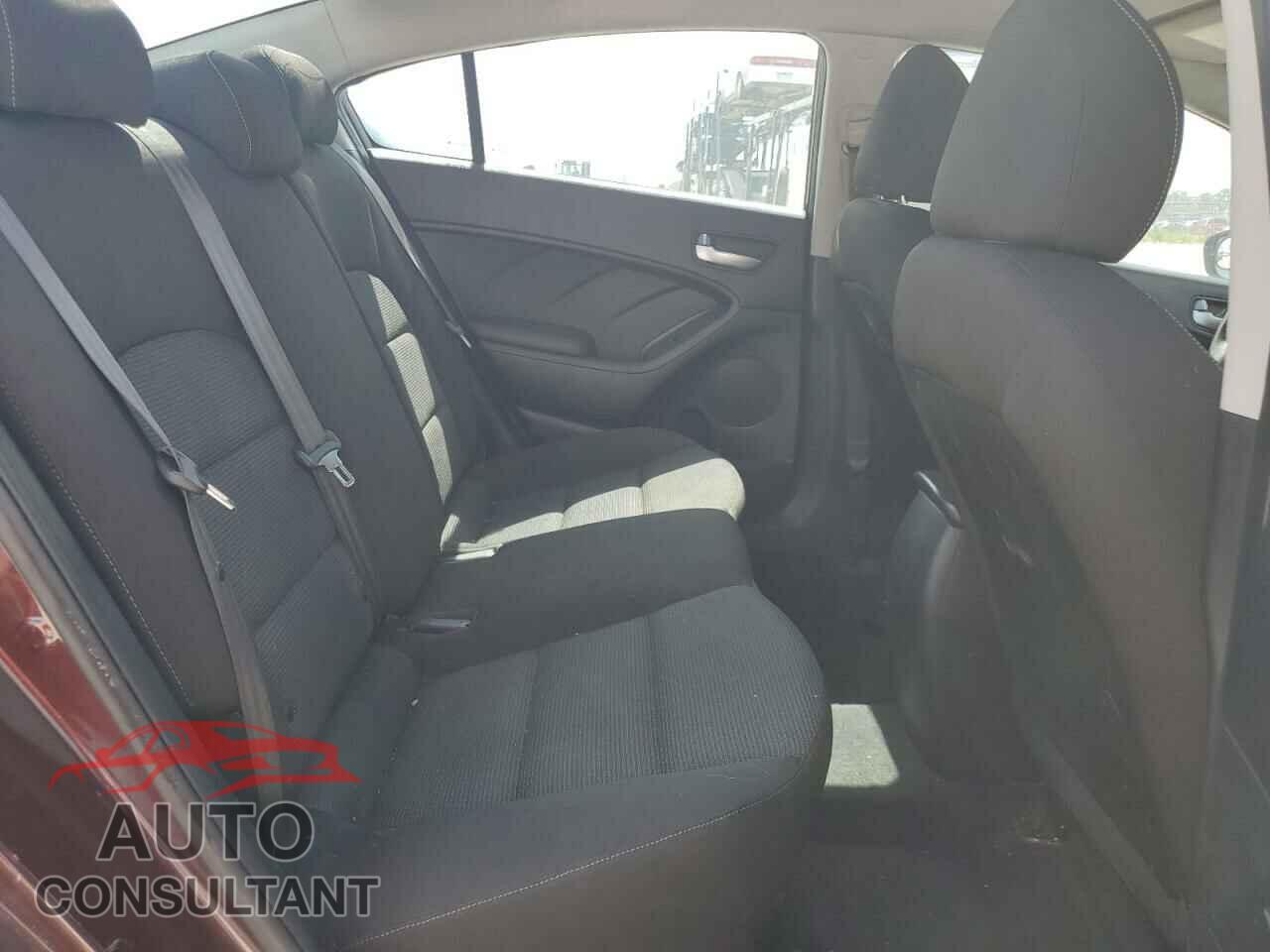 KIA FORTE 2017 - 3KPFK4A79HE094650
