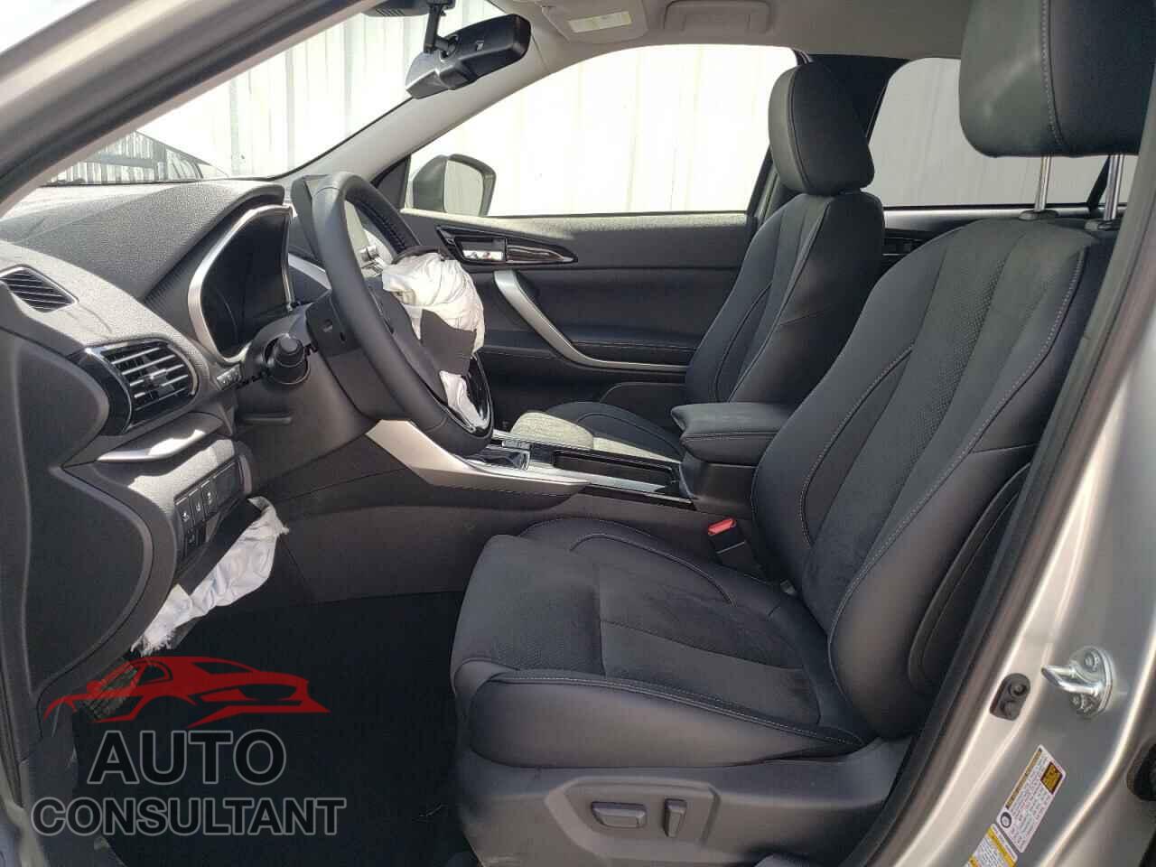 MITSUBISHI ECLIPSE 2024 - JA4ATWAA4RZ058072