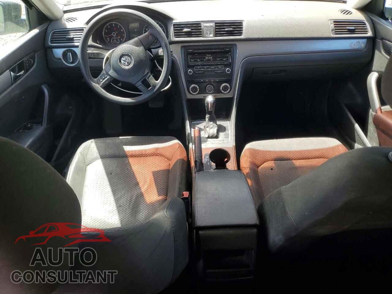 VOLKSWAGEN PASSAT 2014 - 1VWAH7A36EC007214