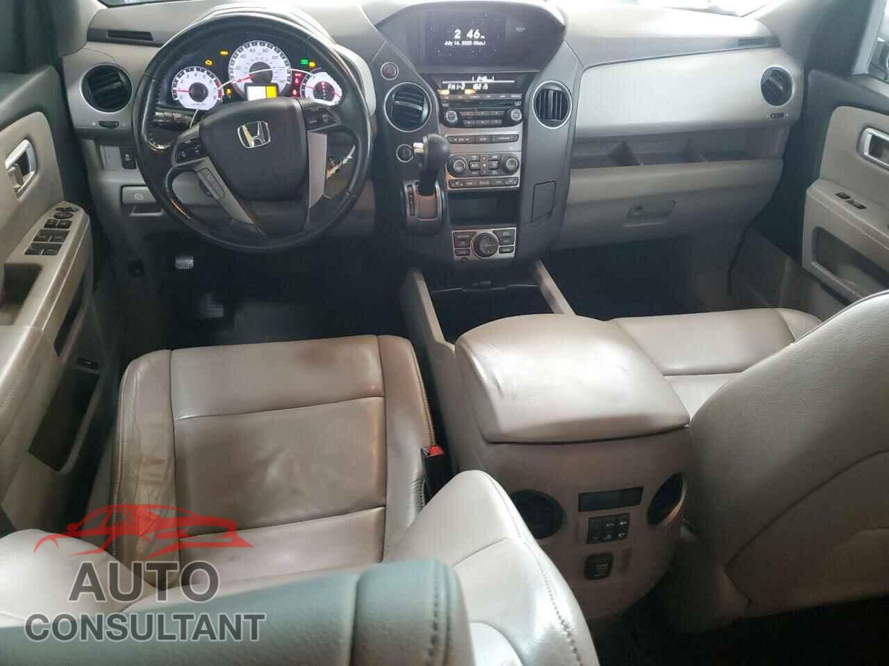 HONDA PILOT 2013 - 5FNYF4H7XDB007183