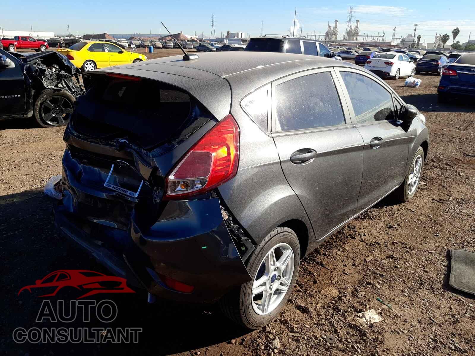 FORD FIESTA 2018 - 3FADP4EJ3JM110261
