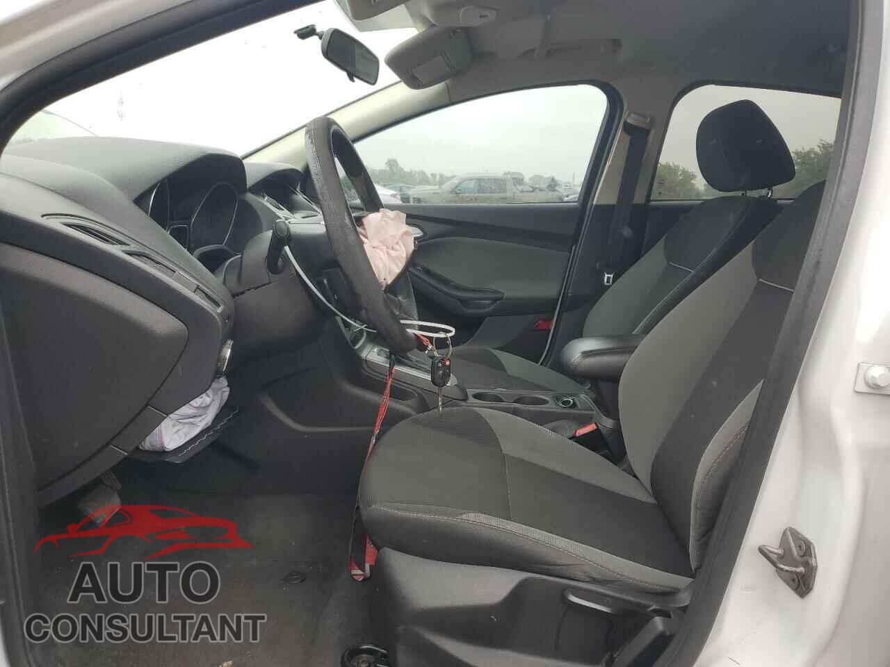 FORD FOCUS 2013 - 1FADP3K22DL315910