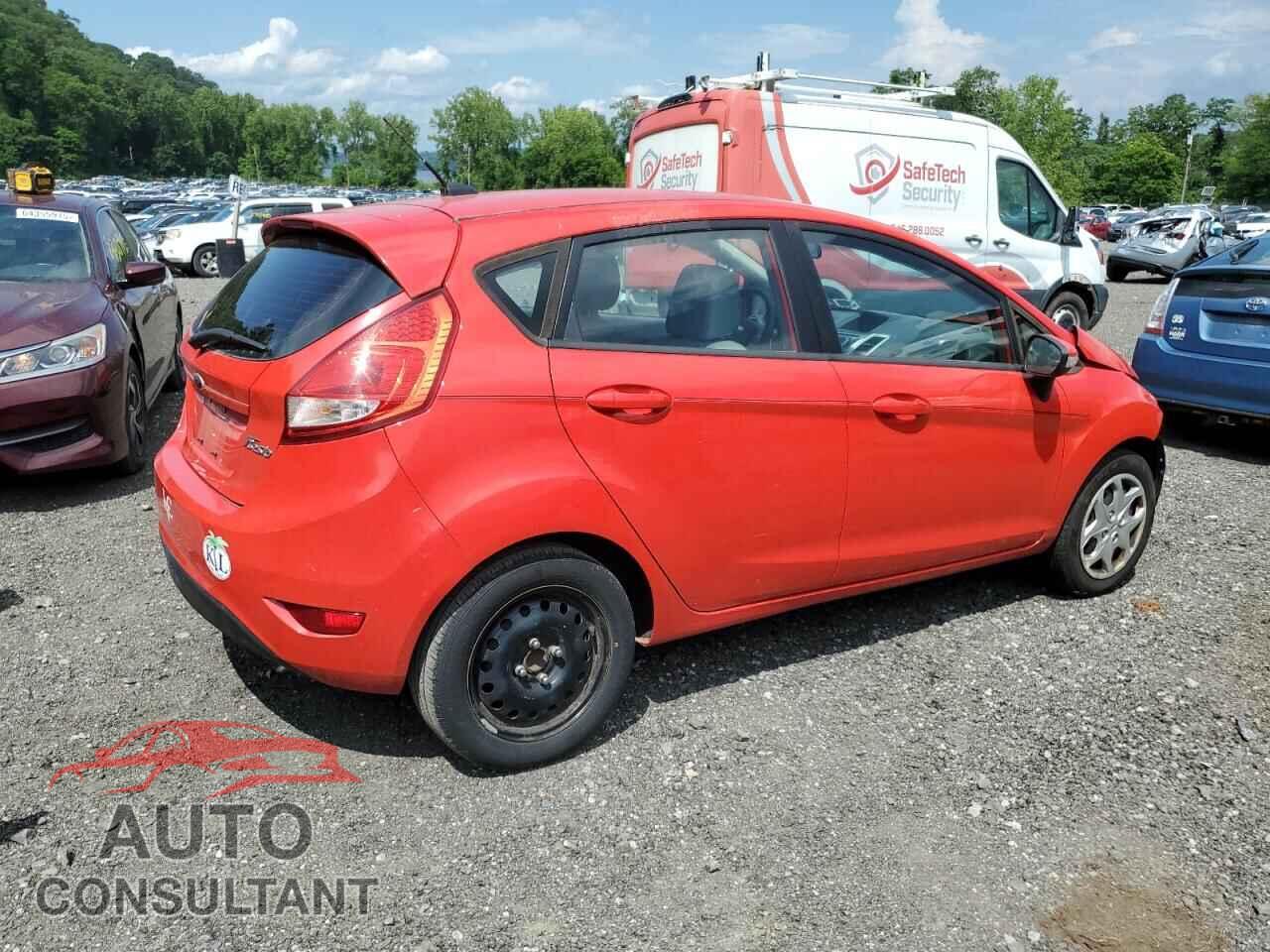 FORD FIESTA 2013 - 3FADP4EJ5DM158381