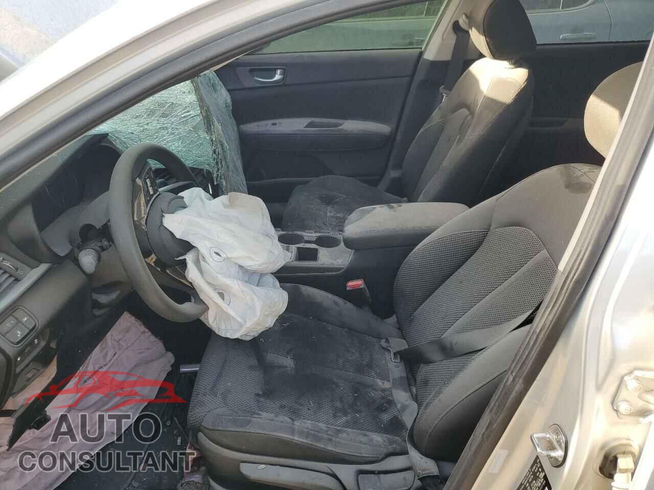 KIA OPTIMA 2019 - 5XXGT4L38KG305184