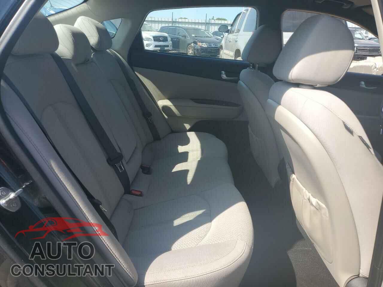 KIA OPTIMA 2018 - 5XXGT4L34JG259948
