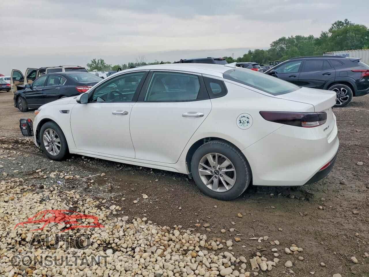 KIA OPTIMA 2016 - KNAGT4L38G5090415