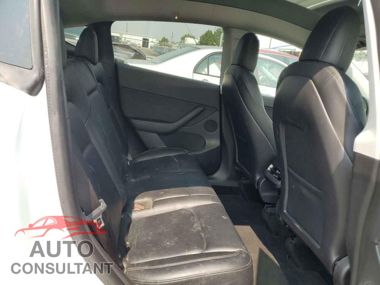 TESLA MODEL Y 2022 - 7SAYGDEE6NF321174
