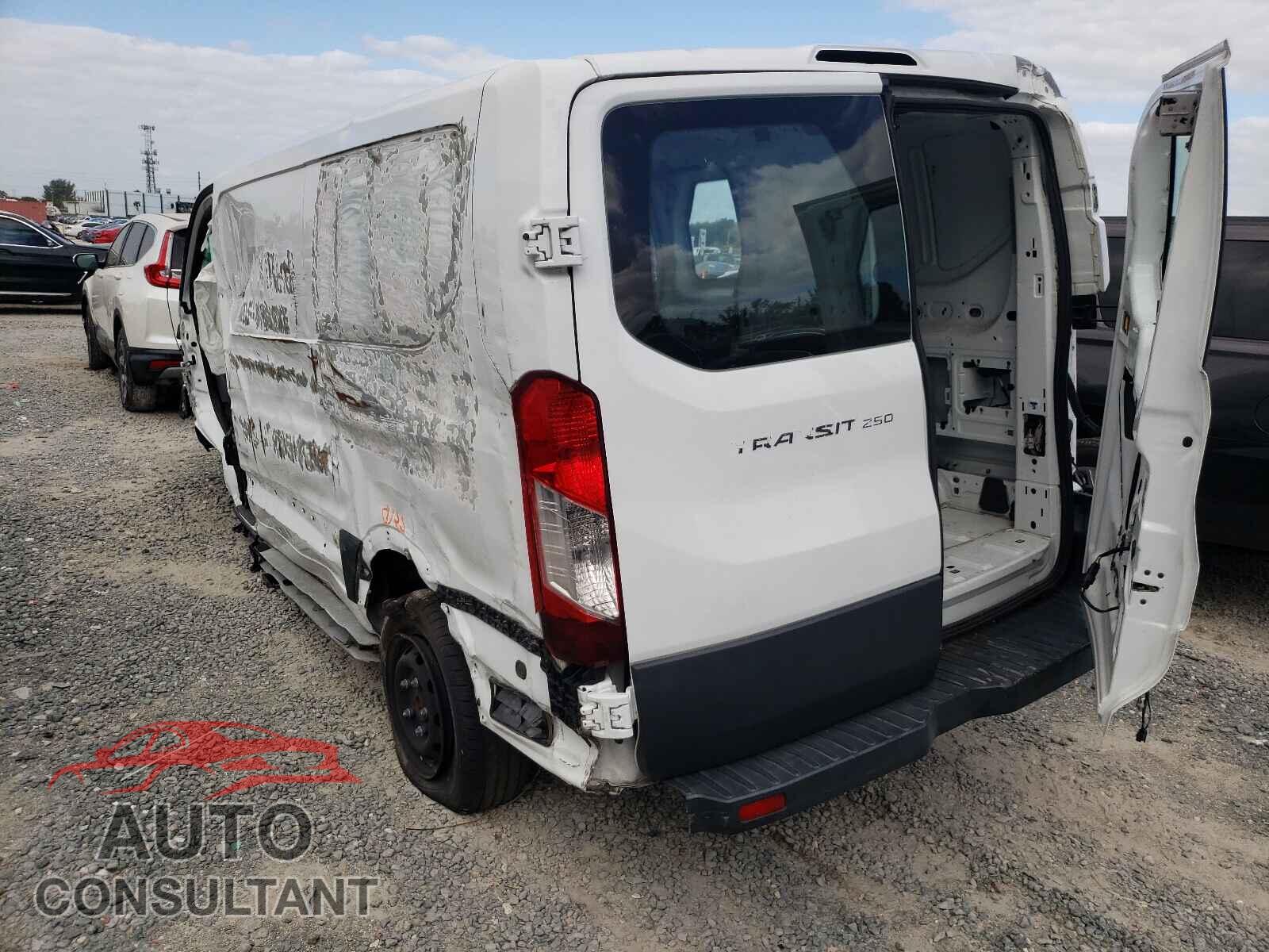 FORD TRANSIT CO 2016 - 1FTYR1ZM8GKA47263