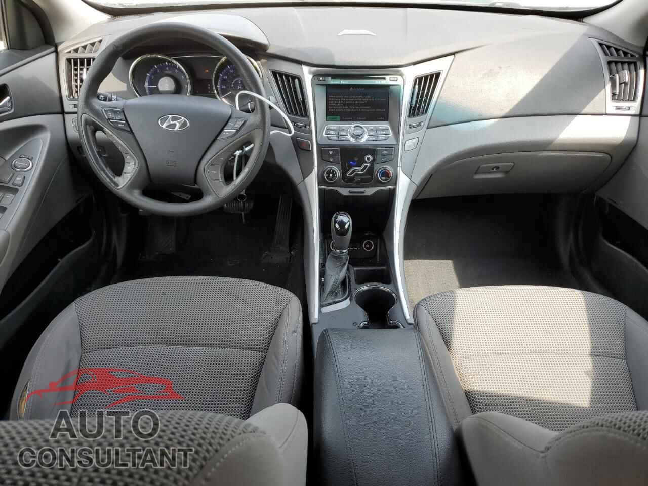 HYUNDAI SONATA 2011 - 5NPEB4AC5BH143077