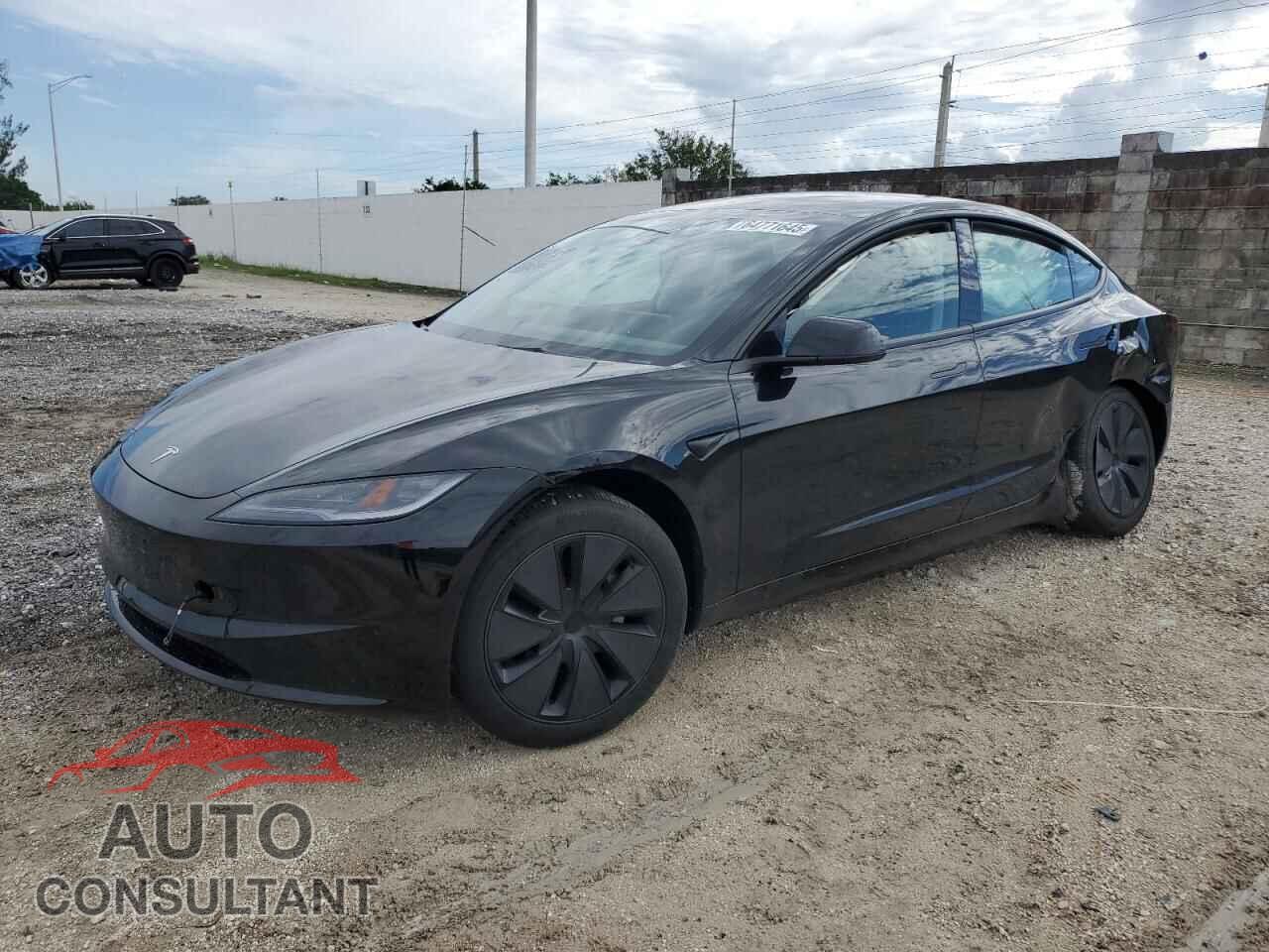 TESLA MODEL 3 2025 - 5YJ3E1EA8SF021656