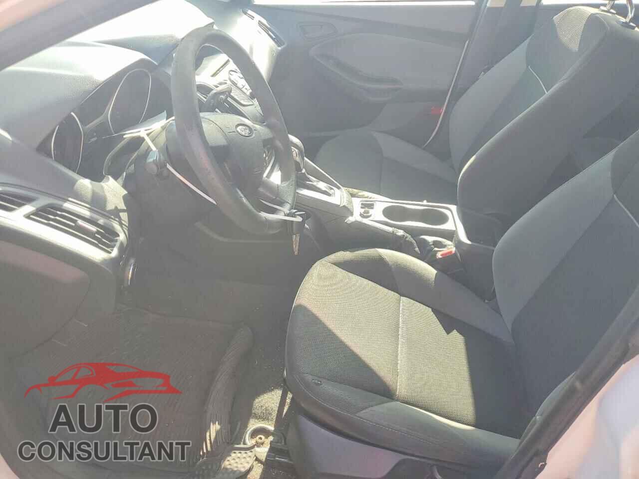 FORD FOCUS 2014 - 1FADP3E26EL272329