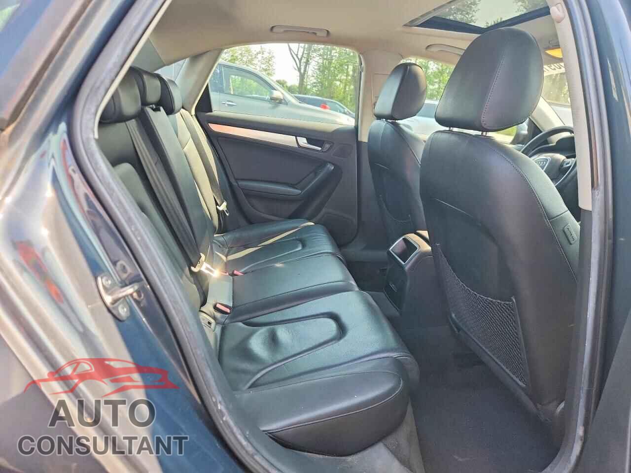 AUDI A4 2010 - WAUDFAFL7AN012266