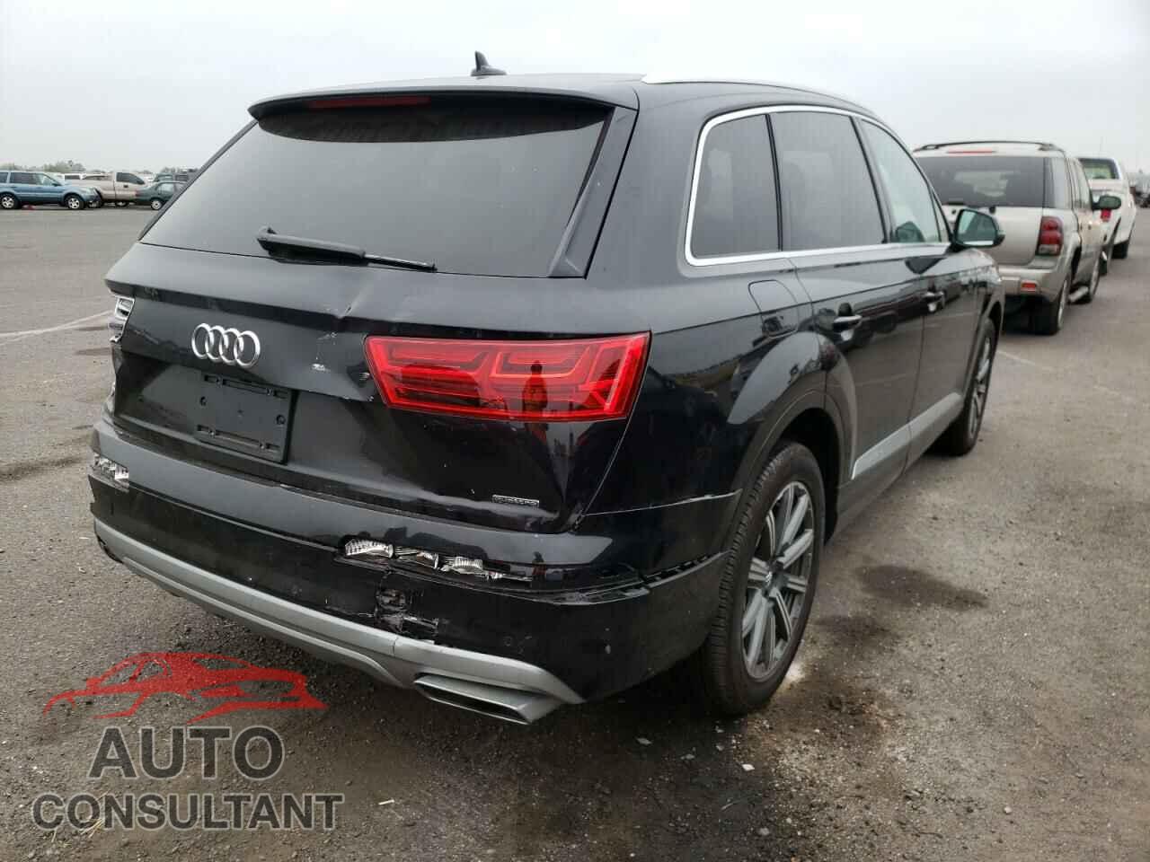 AUDI Q7 2019 - WA1LHAF78KD040333