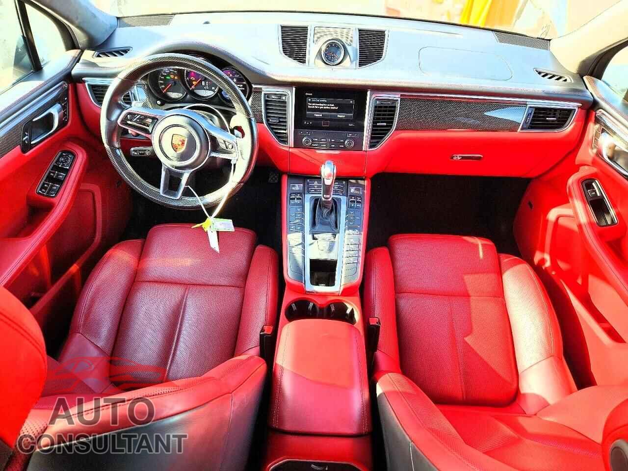 PORSCHE MACAN 2018 - WP1AF2A59JLB70445