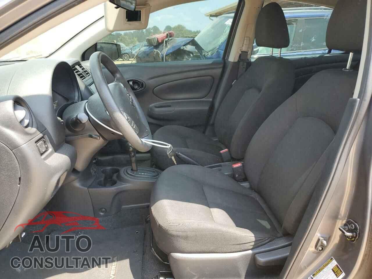 NISSAN VERSA 2019 - 3N1CN7AP3KL802781
