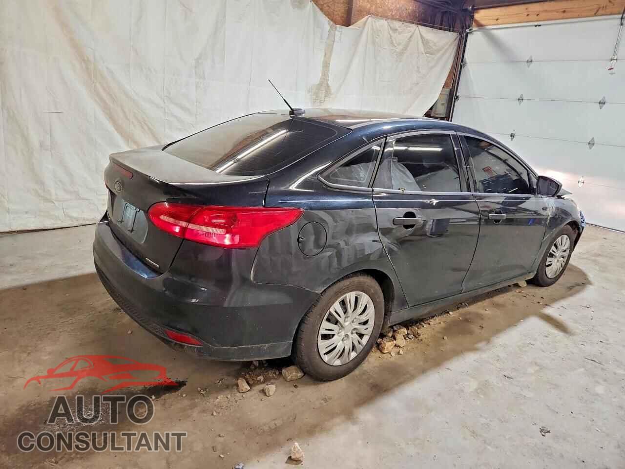 FORD FOCUS 2015 - 1FADP3E21FL226537