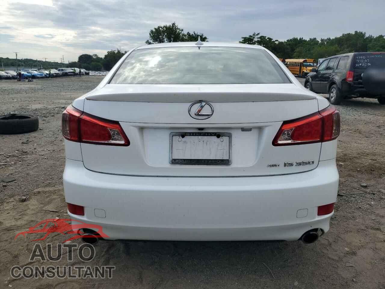 LEXUS IS 2012 - JTHCE5C20C5002247