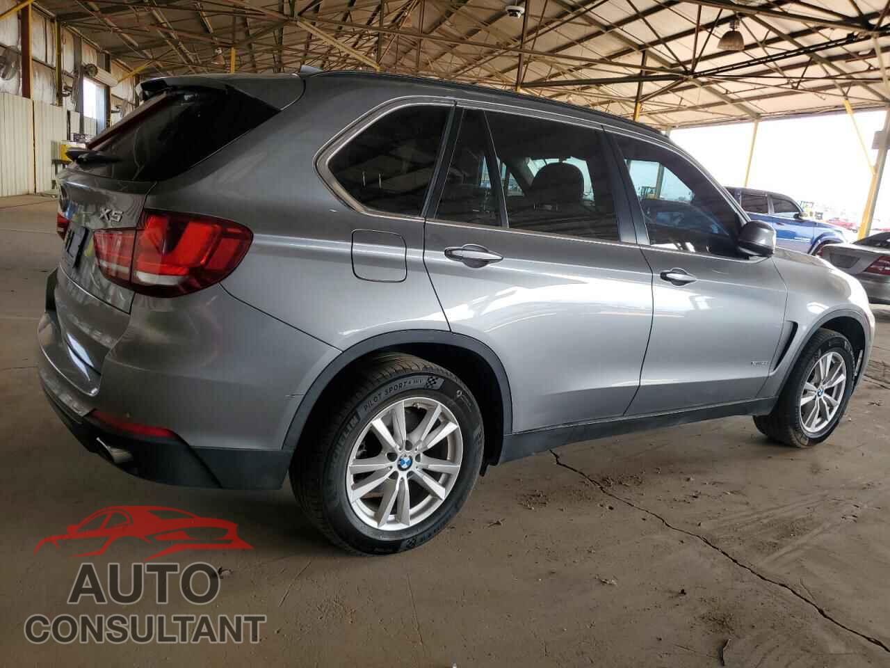 BMW X5 2014 - 5UXKR2C57E0C00965