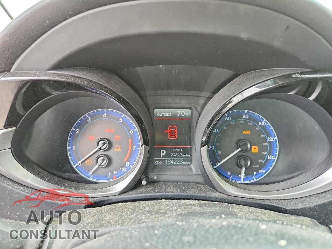 TOYOTA COROLLA 2015 - 2T1BURHEXFC409882