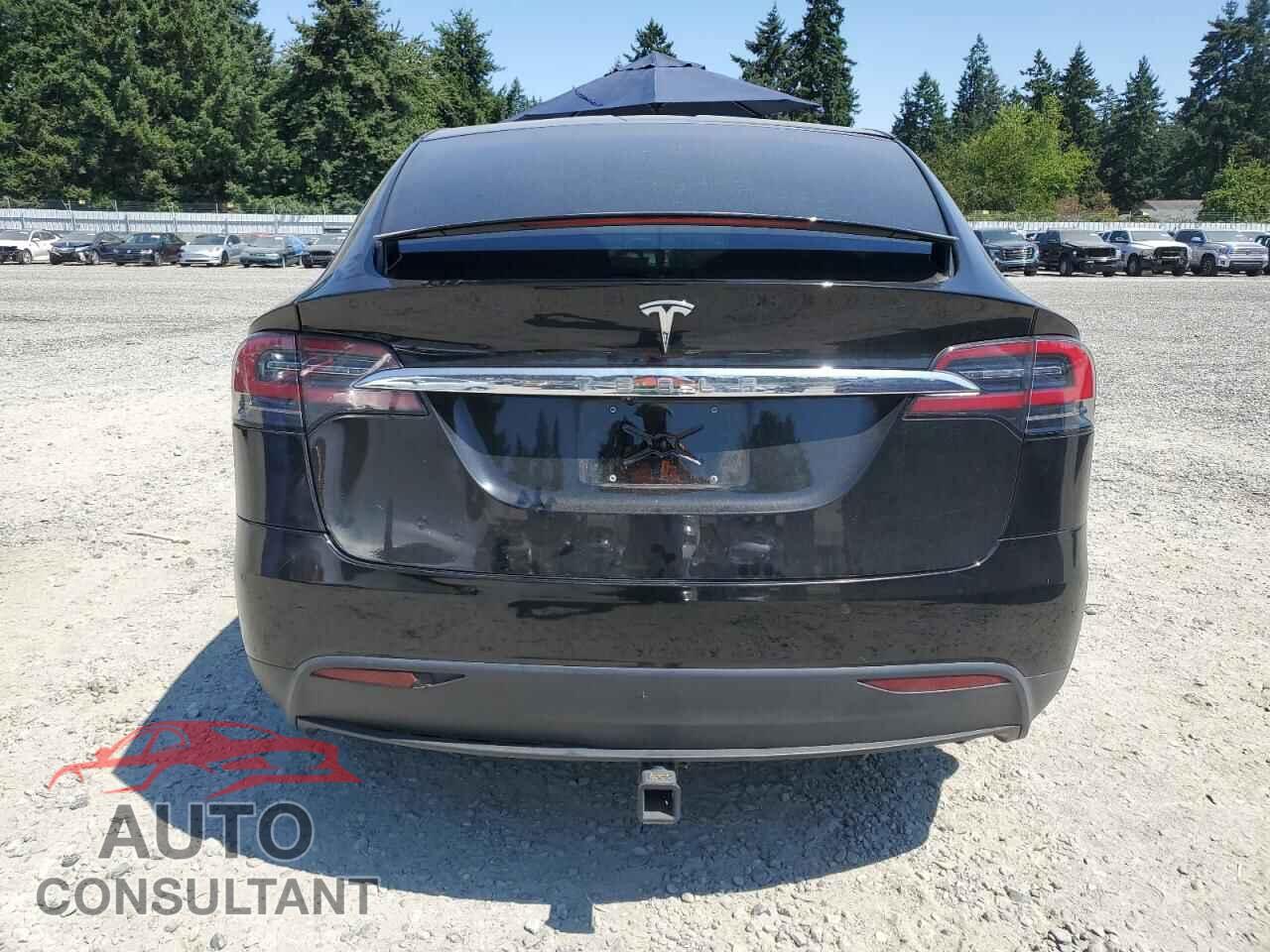 TESLA MODEL X 2020 - 5YJXCBE21LF285955