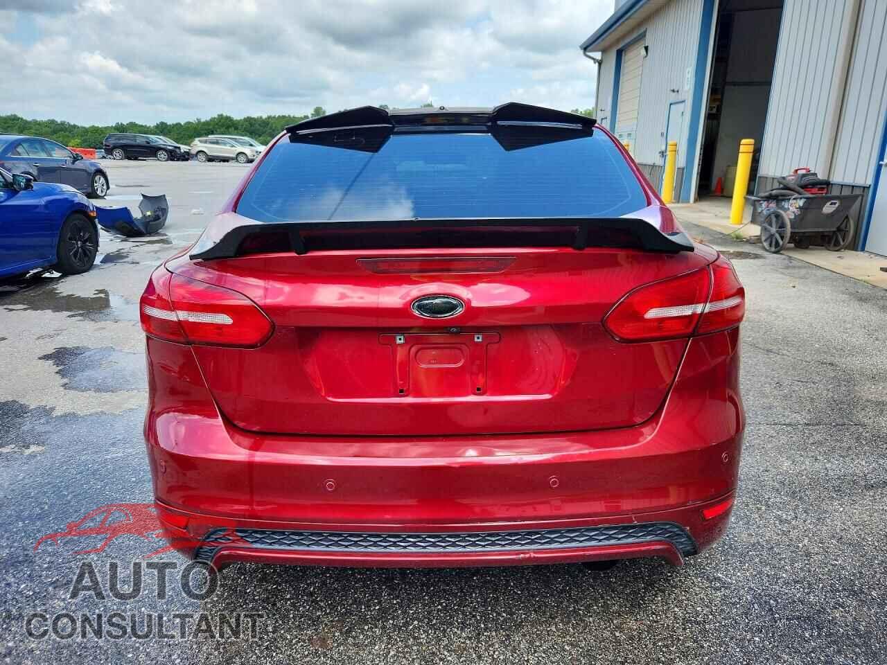 FORD FOCUS 2016 - 1FADP3F2XGL343226