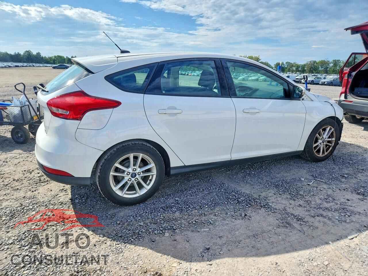 FORD FOCUS 2015 - 1FADP3K25FL295686
