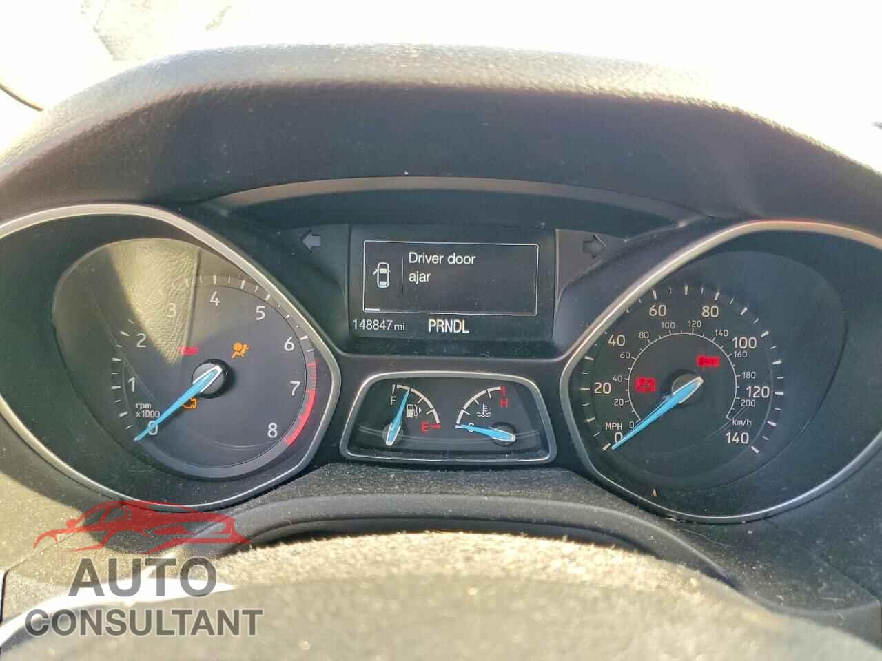 FORD FOCUS 2015 - 1FADP3F27FL335258