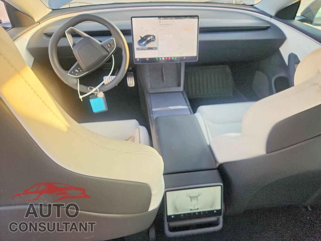 TESLA MODEL 3 2025 - 5YJ3E1ETXSF005475