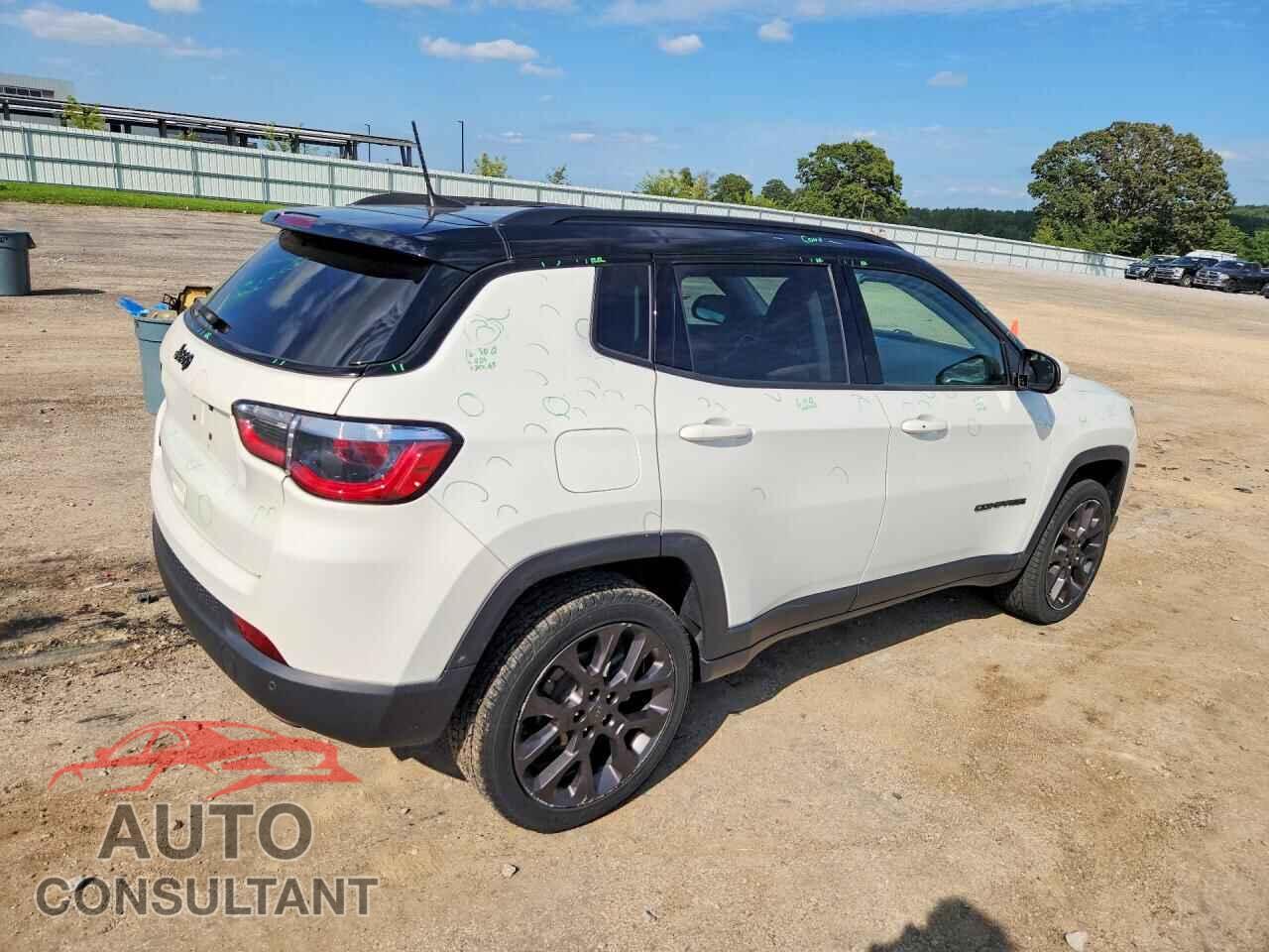 JEEP COMPASS 2019 - 3C4NJDCB3KT712077