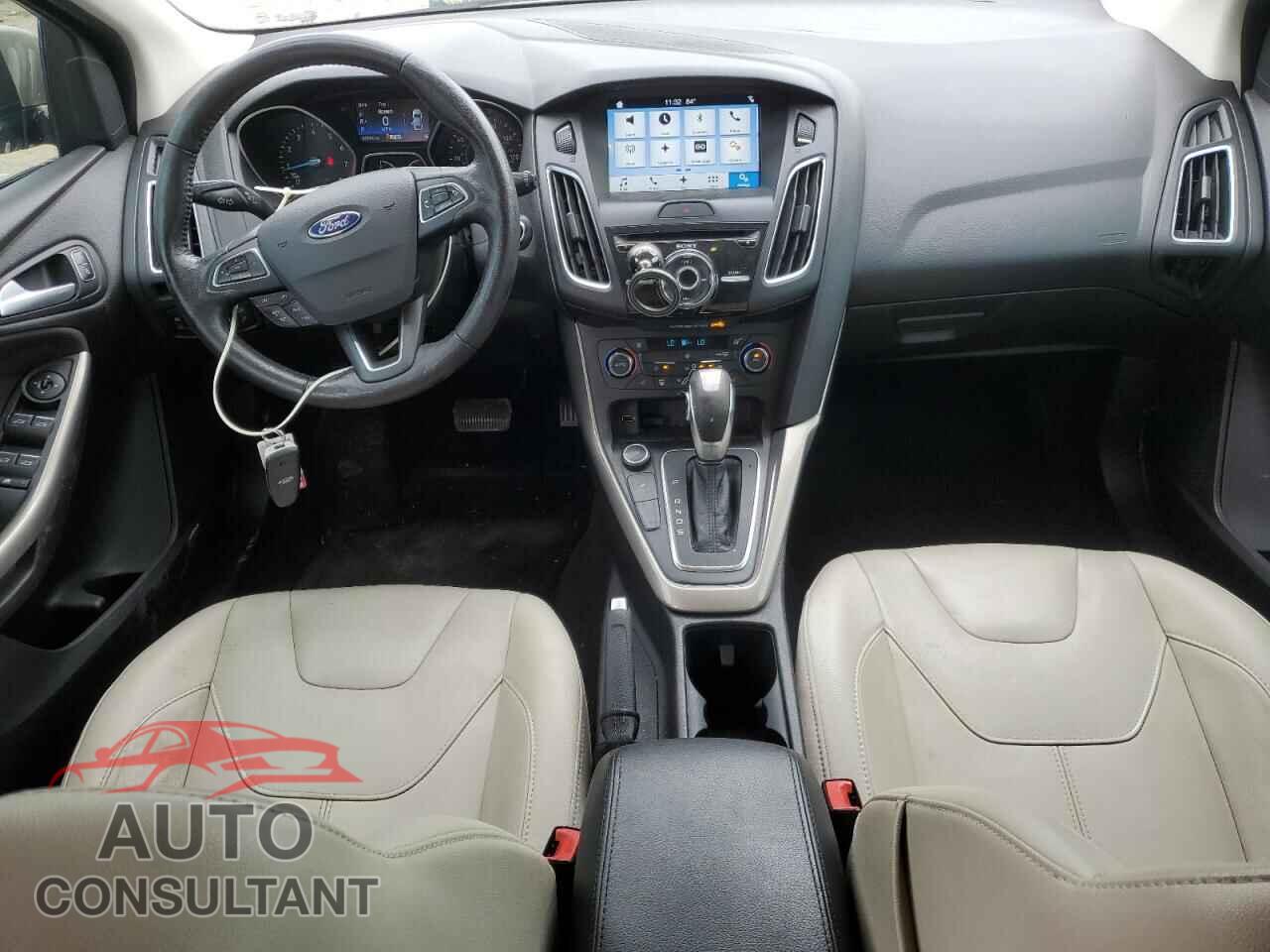 FORD FOCUS 2017 - 1FADP3N22HL287902