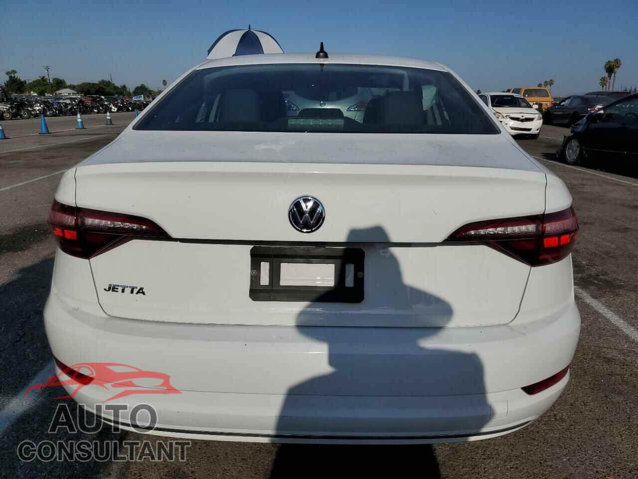 VOLKSWAGEN JETTA 2020 - 3VWEB7BU8LM066061