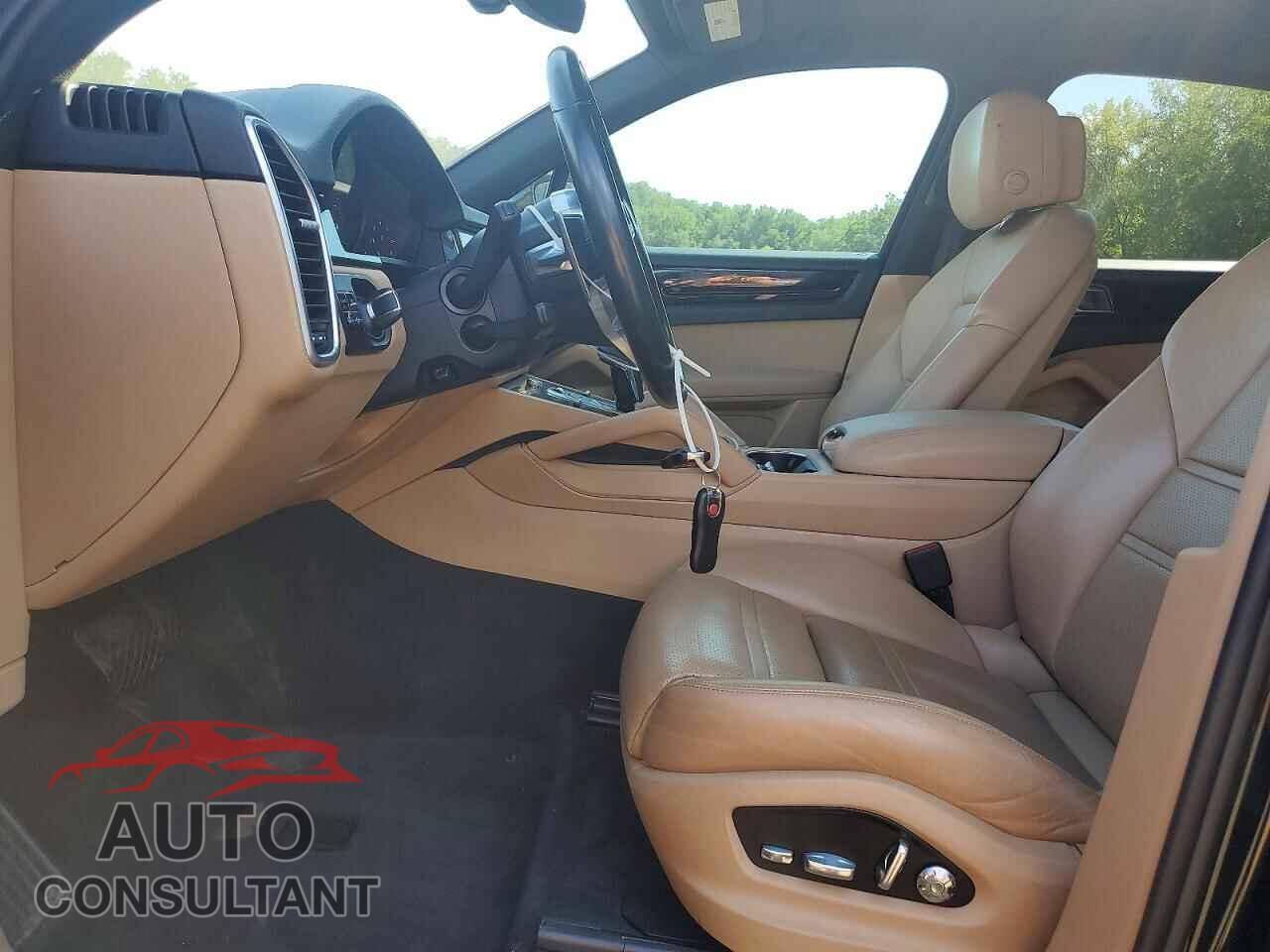 PORSCHE CAYENNE 2019 - WP1AA2AY5KDA12141