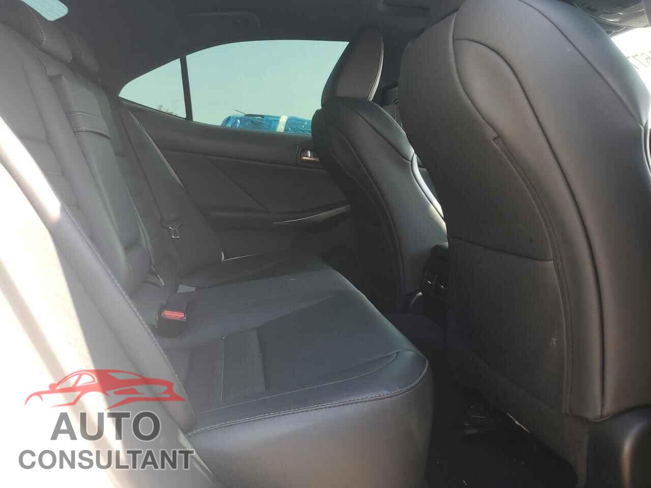LEXUS IS 2019 - JTHC81D20K5037223