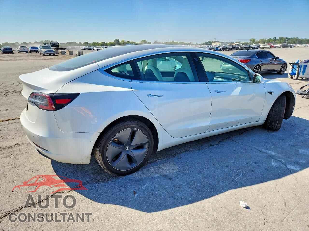 TESLA MODEL 3 2019 - 5YJ3E1EA0KF417709