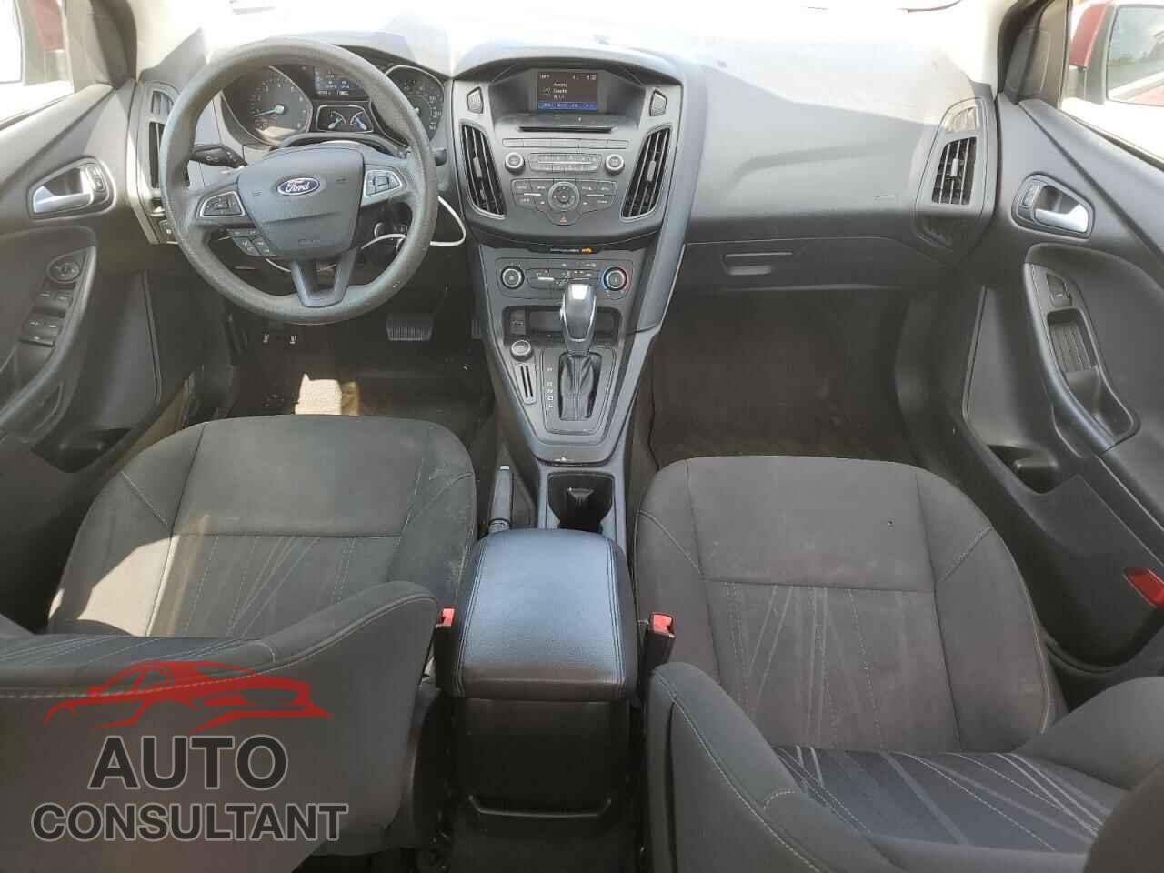 FORD FOCUS 2015 - 1FADP3F23FL252572