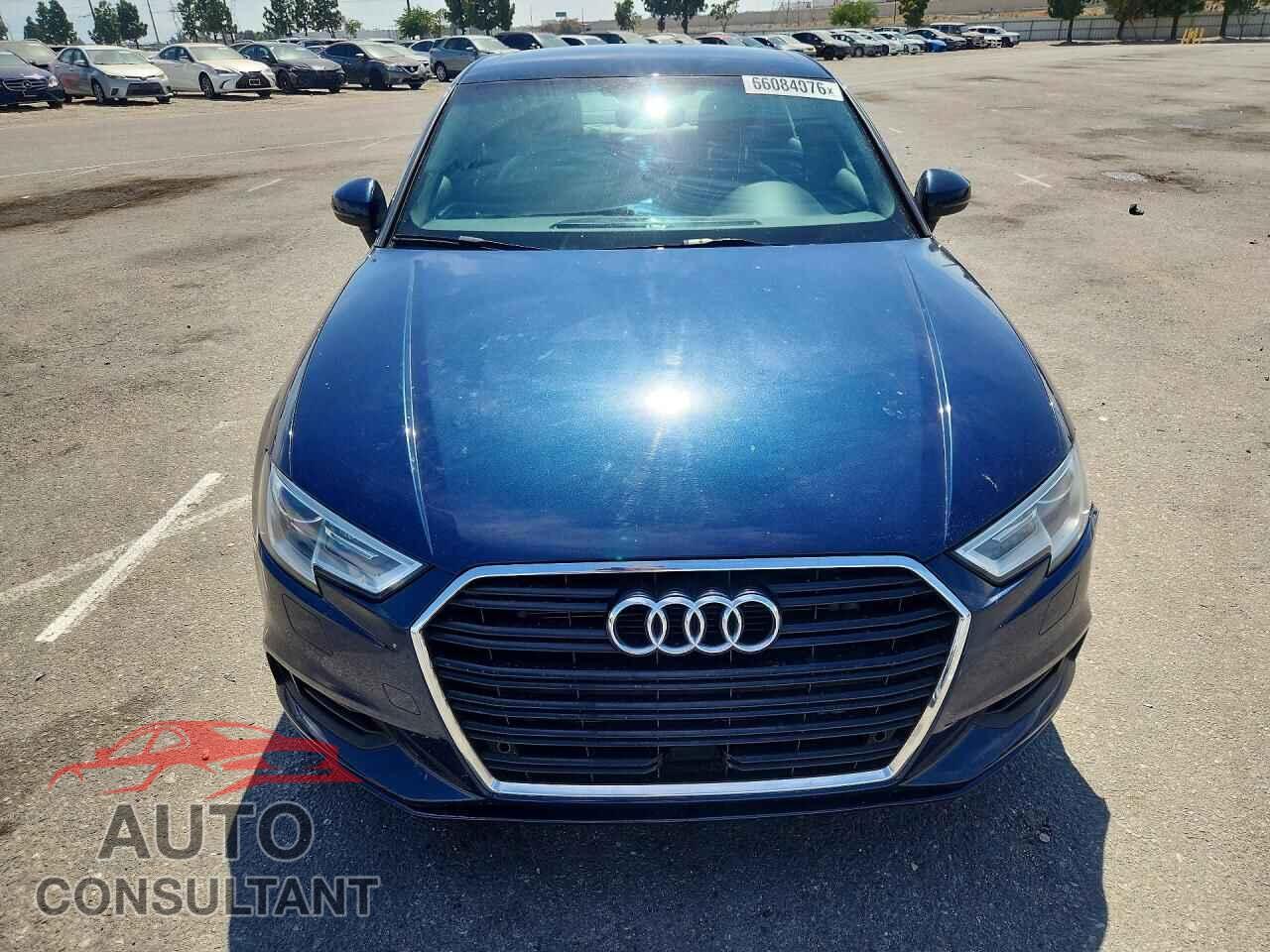 AUDI A3 2018 - WAUAUGFF6J1010263