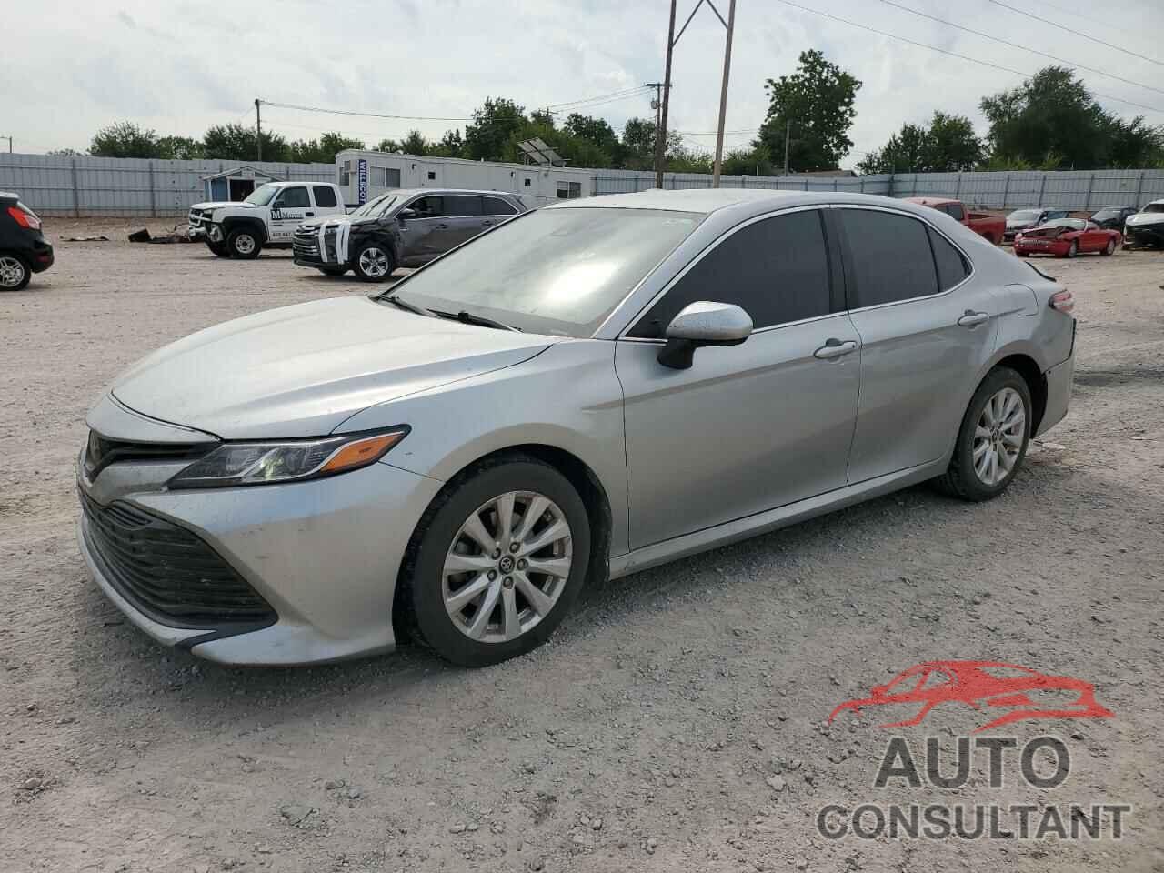 TOYOTA CAMRY 2018 - 4T1B11HK7JU655876